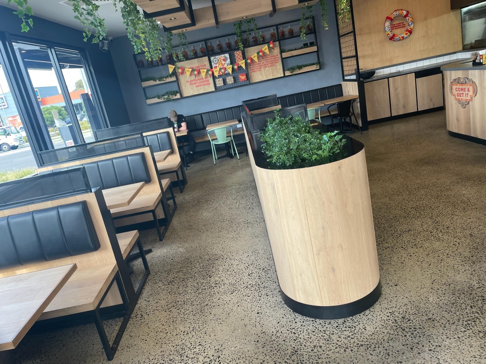 Oporto Altona North 681943 3