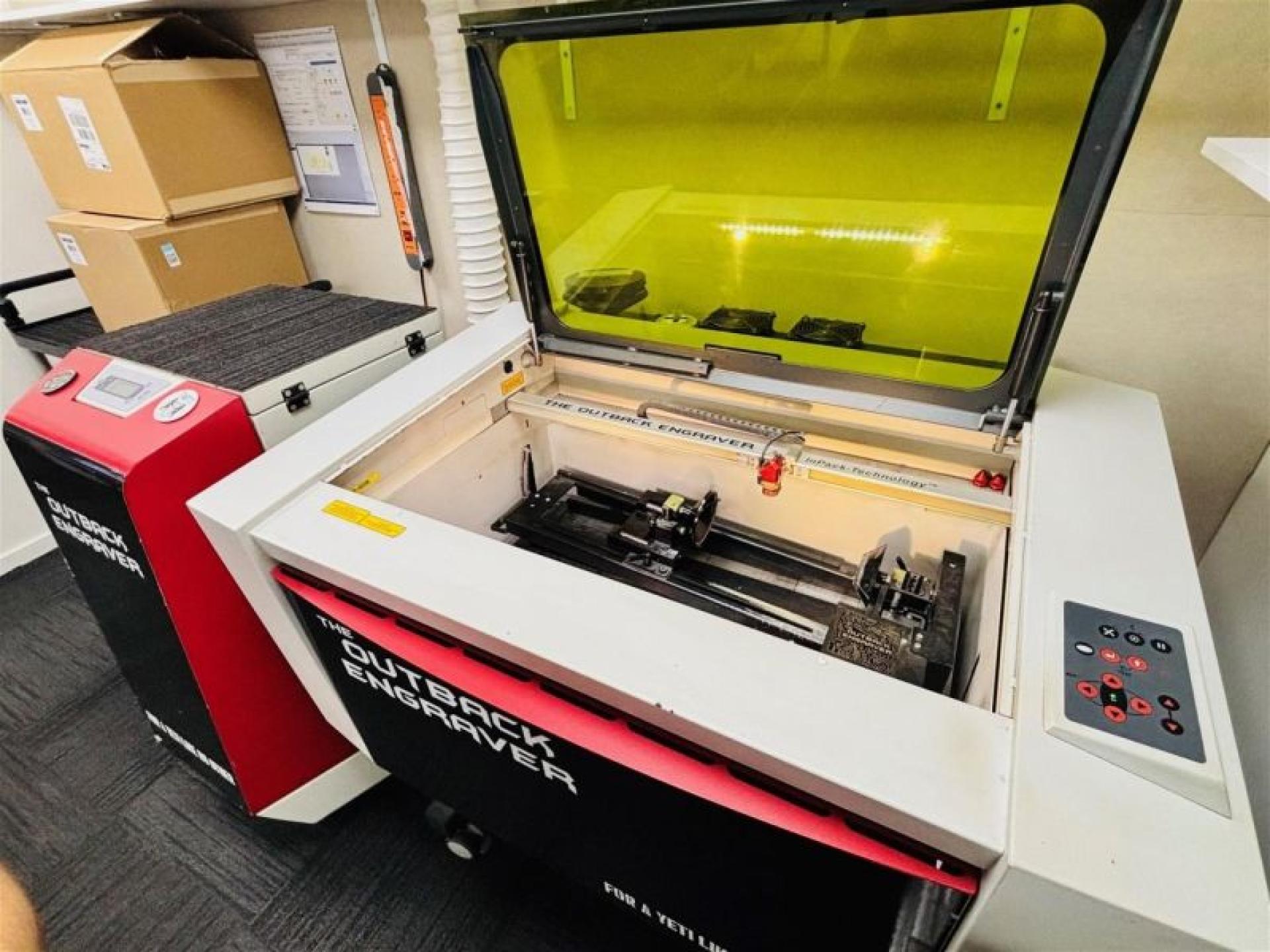 The Outback Engraver - 680703 2