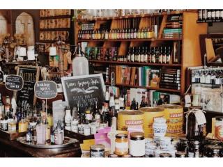 Specialist Liquor Distributor (DW264)