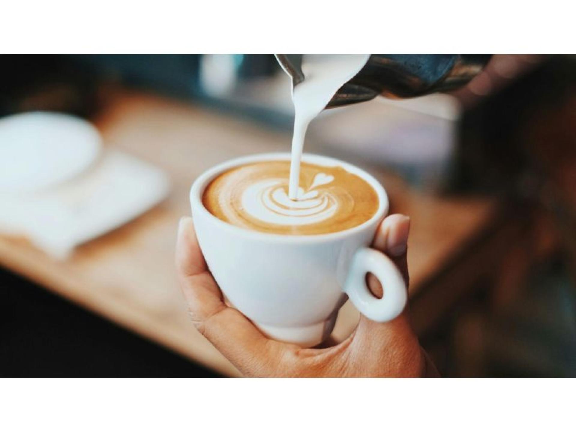 Iconic Melbourne Laneway Café 679823 2
