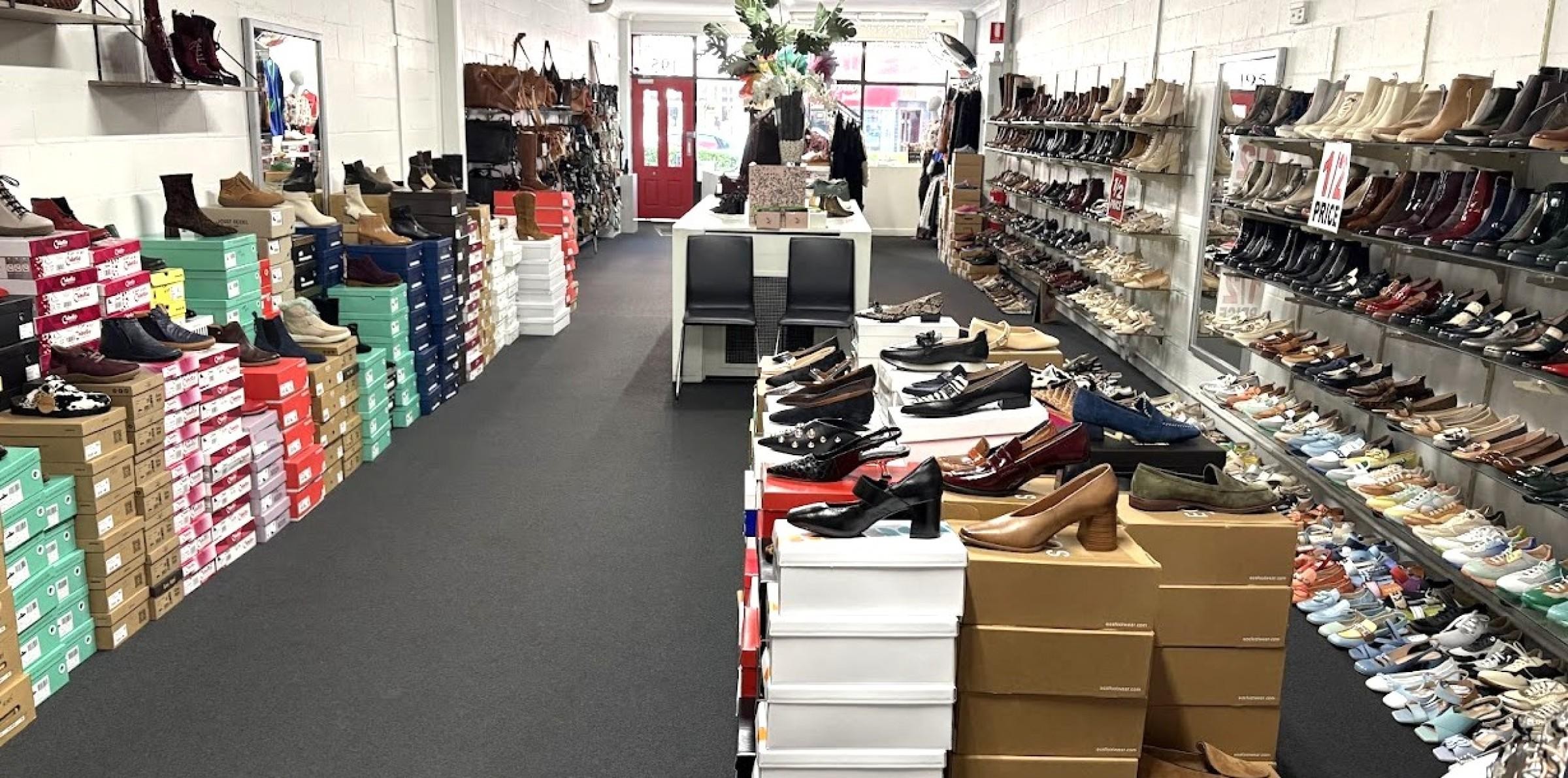 Independent Ladies Shoes Store 681274 2