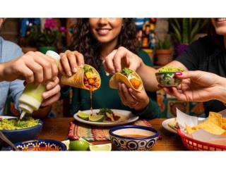 Long Standing Restaurant - Vibrant Dining Destination