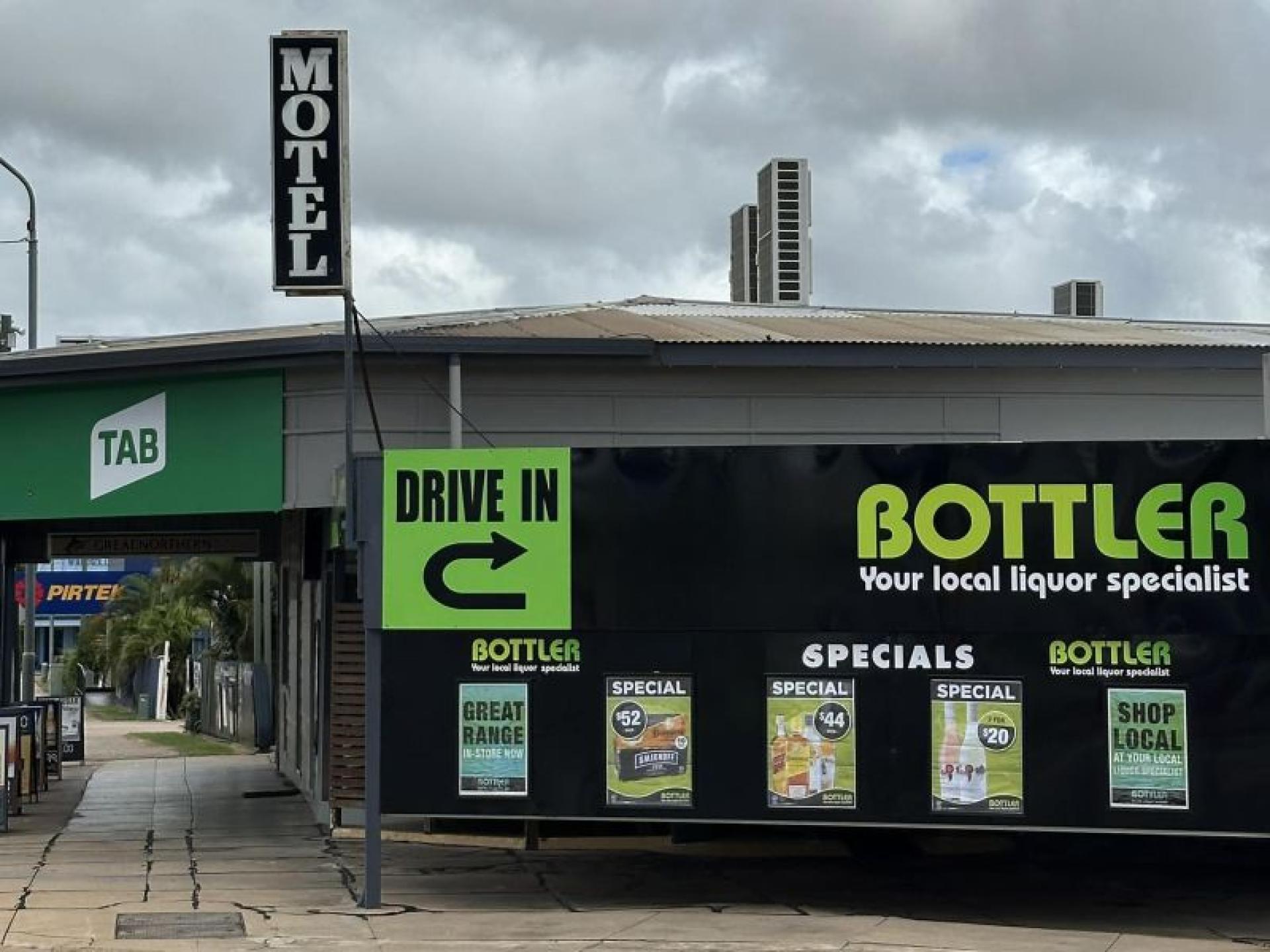 North Qld Hotel/motel Freehold 679121 2