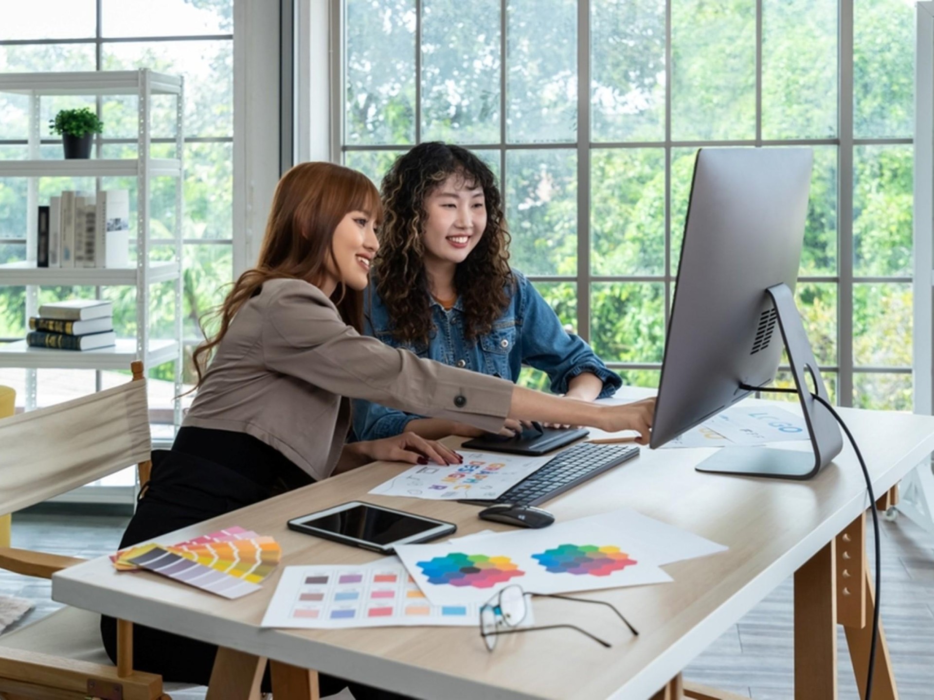 Graphic Design And Web 681136 1