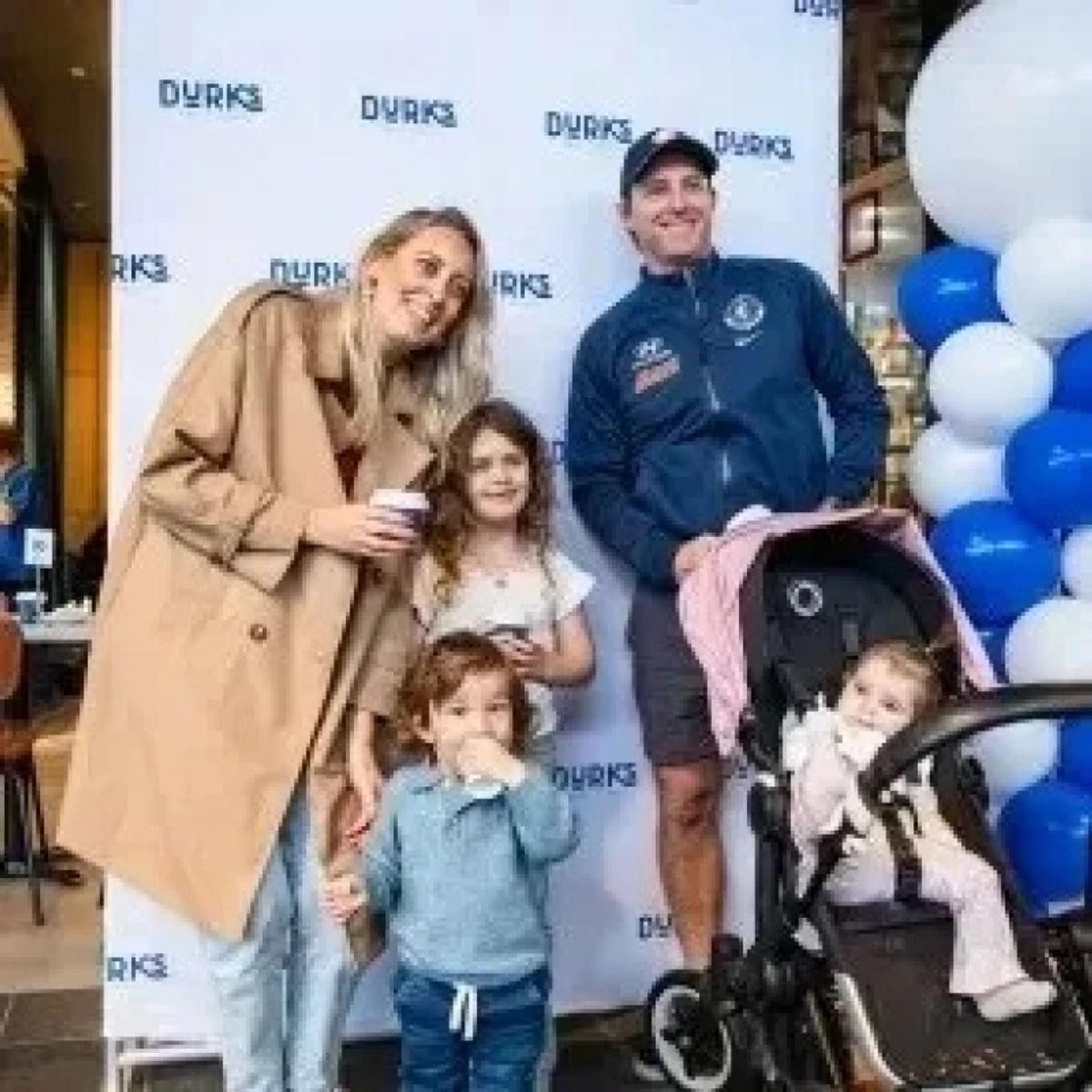 Popular Durk's Cafe + 680972 3