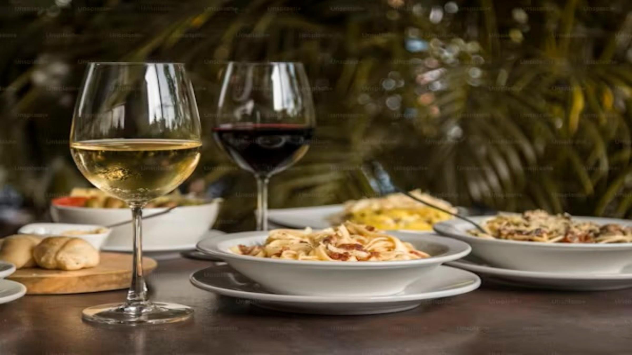 Licenced CafÉ/restaurant Opportunity 10 684007 1