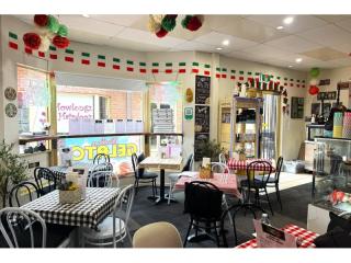 LEASEHOLD - Italian Pizzeria, Howlong NSW - 1P0599