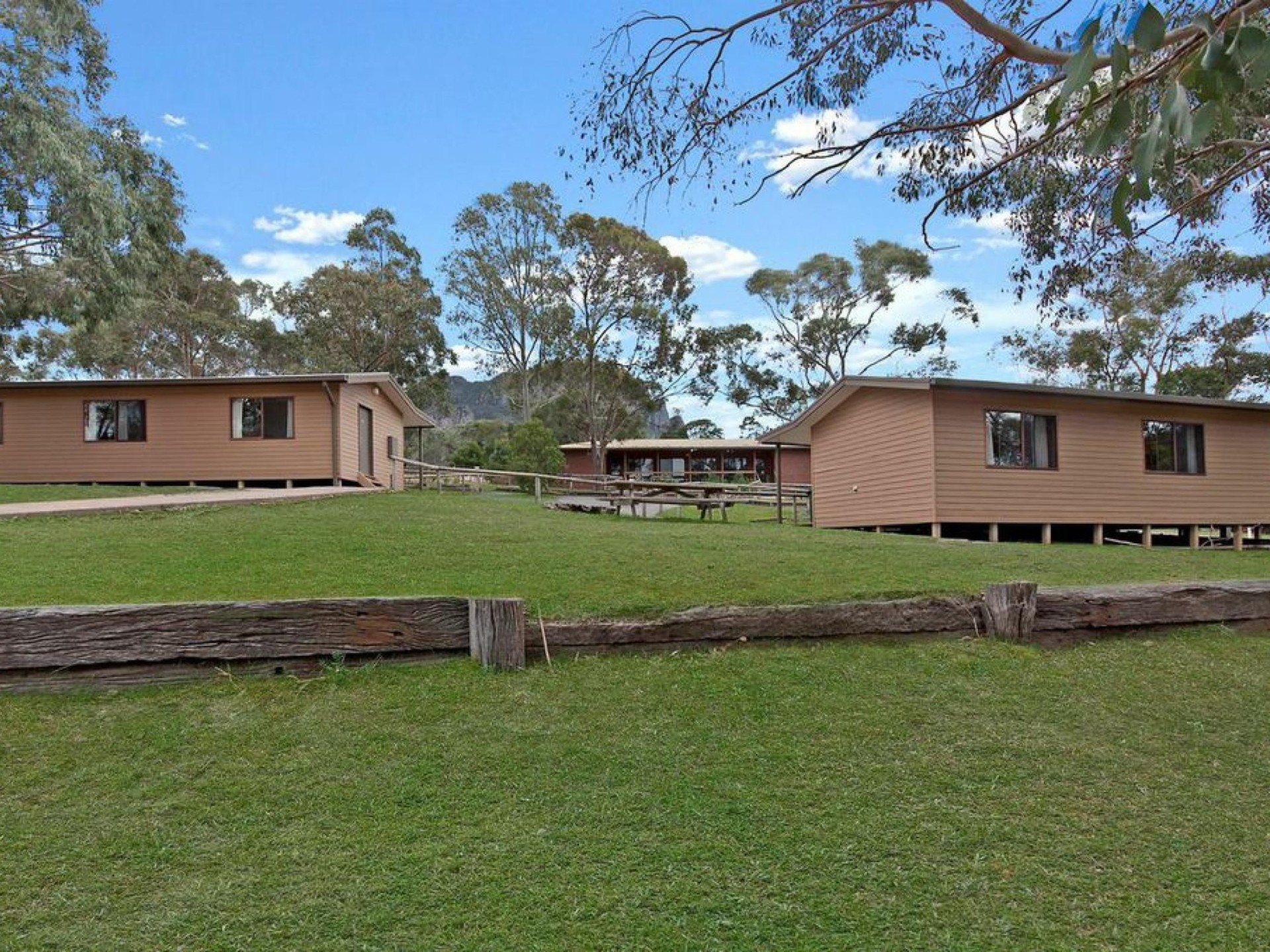 Group Accommodation Freehold And 581820 2