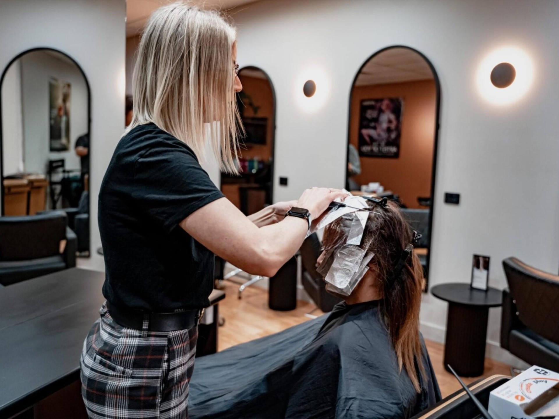 Profitable Hair & Beauty 680322 1