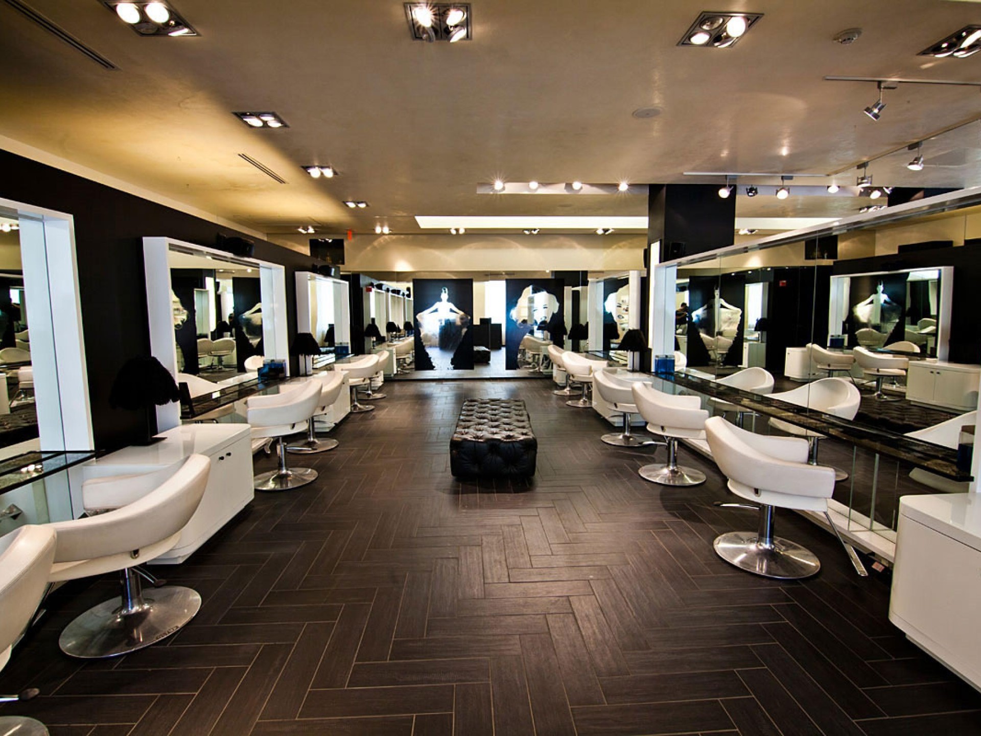 Boutique Hair Salon With 684985 2