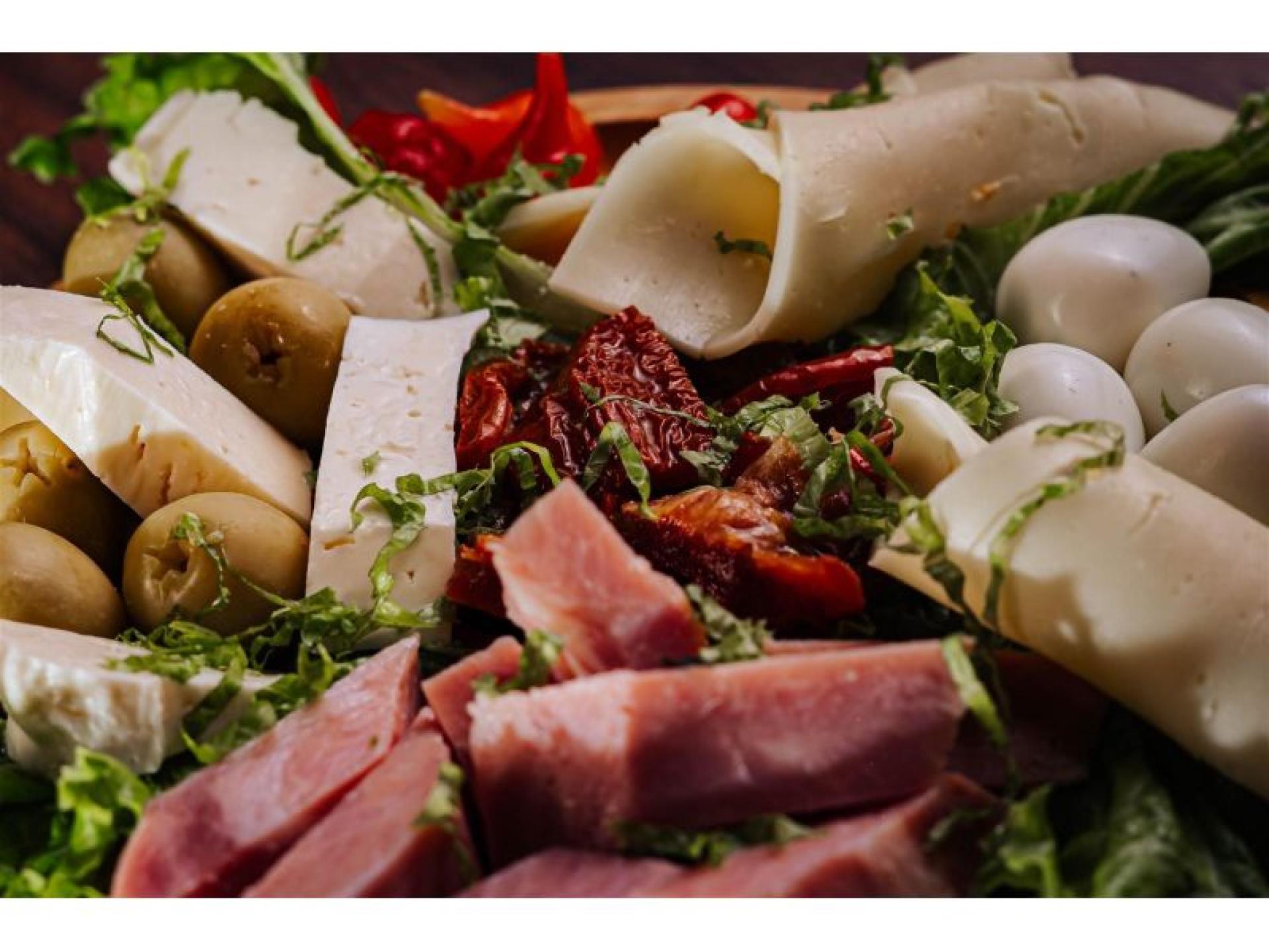 Gourmet Eatery & Deli 683545 1