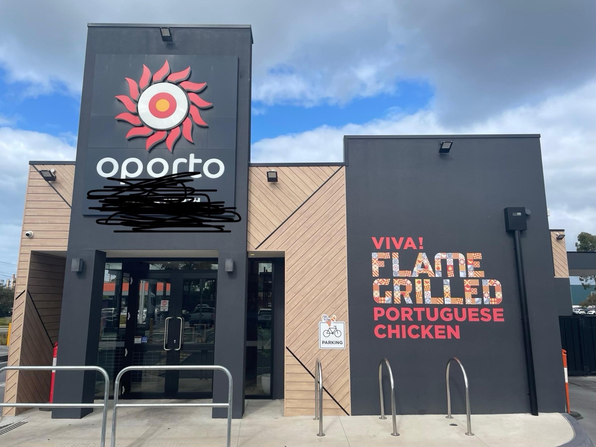 Oporto Altona North 681943 1