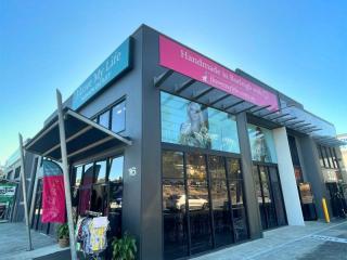 Thriving Australian Fashion Business - Gold Coast