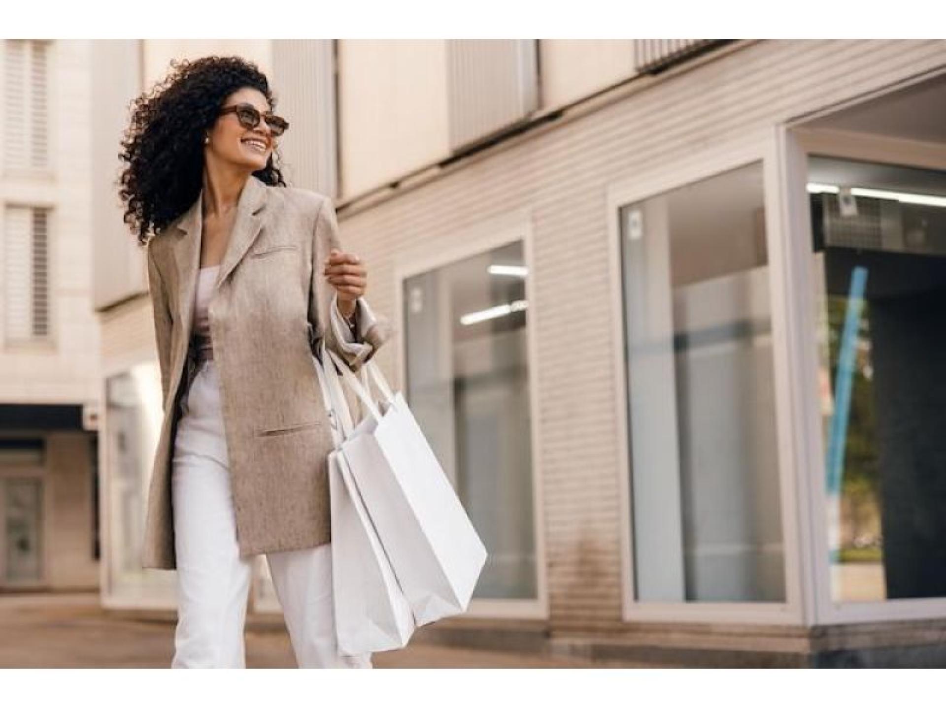 Established Fashion Boutique Near 683863 1