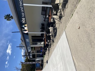 Popular Neighbourhood Cafe