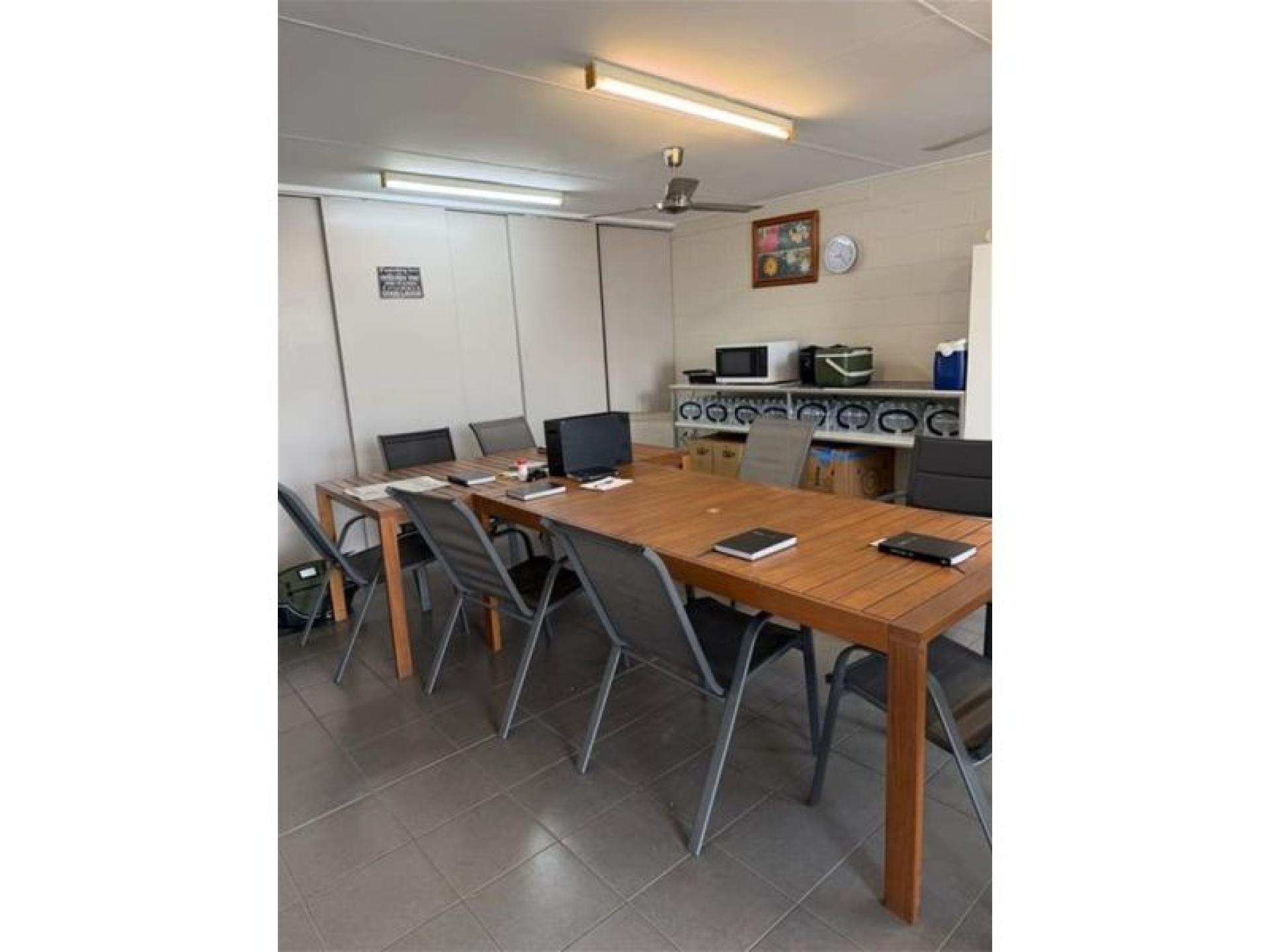 Meisenhelter & Co Pty 673317 3