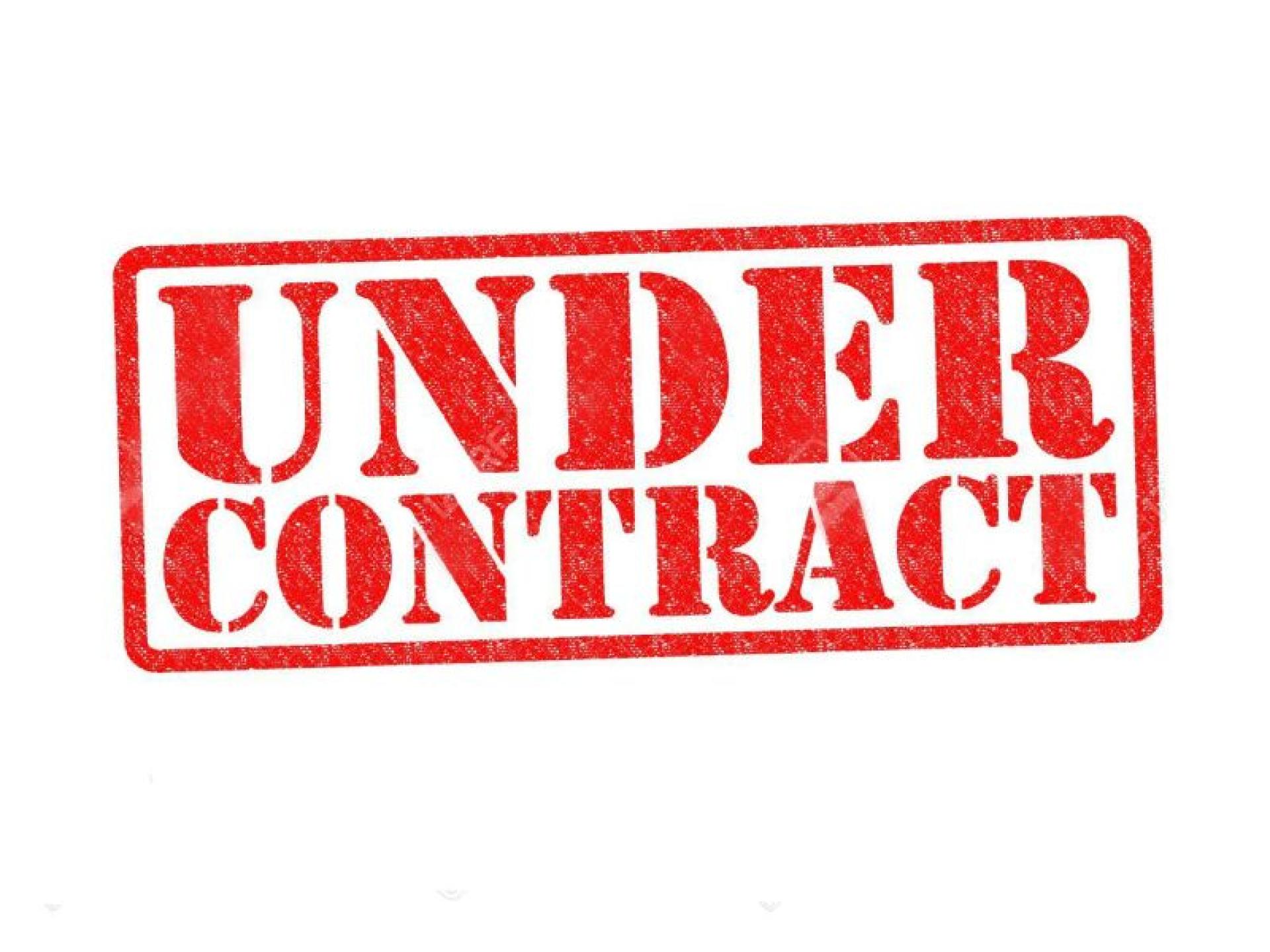 Under Contract - Retaining 677231 1