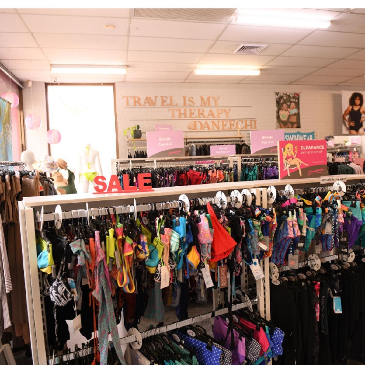 Reputed Ladies Swimwear Retail 684069 3