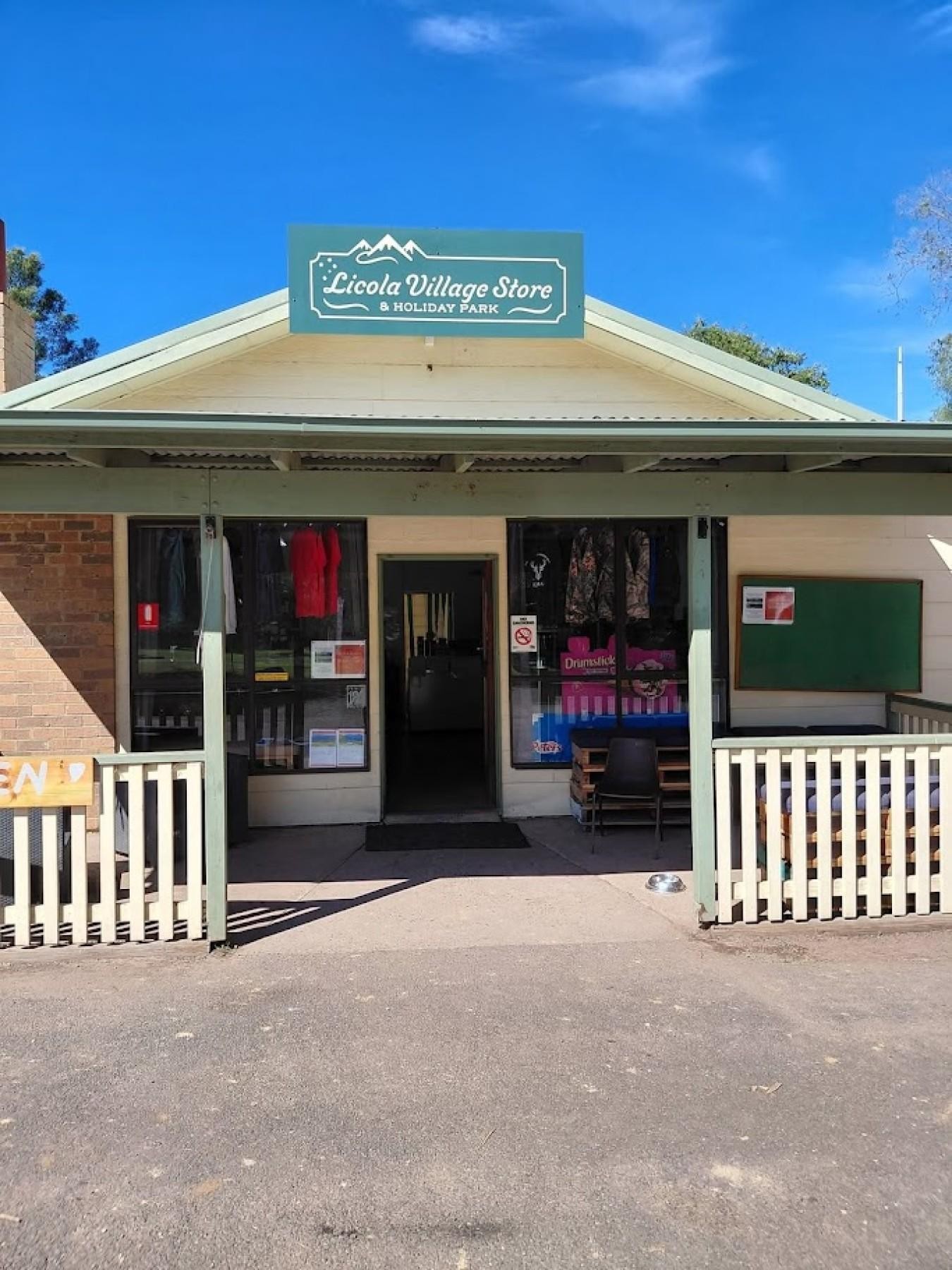 Licola Village Store And 640185 2