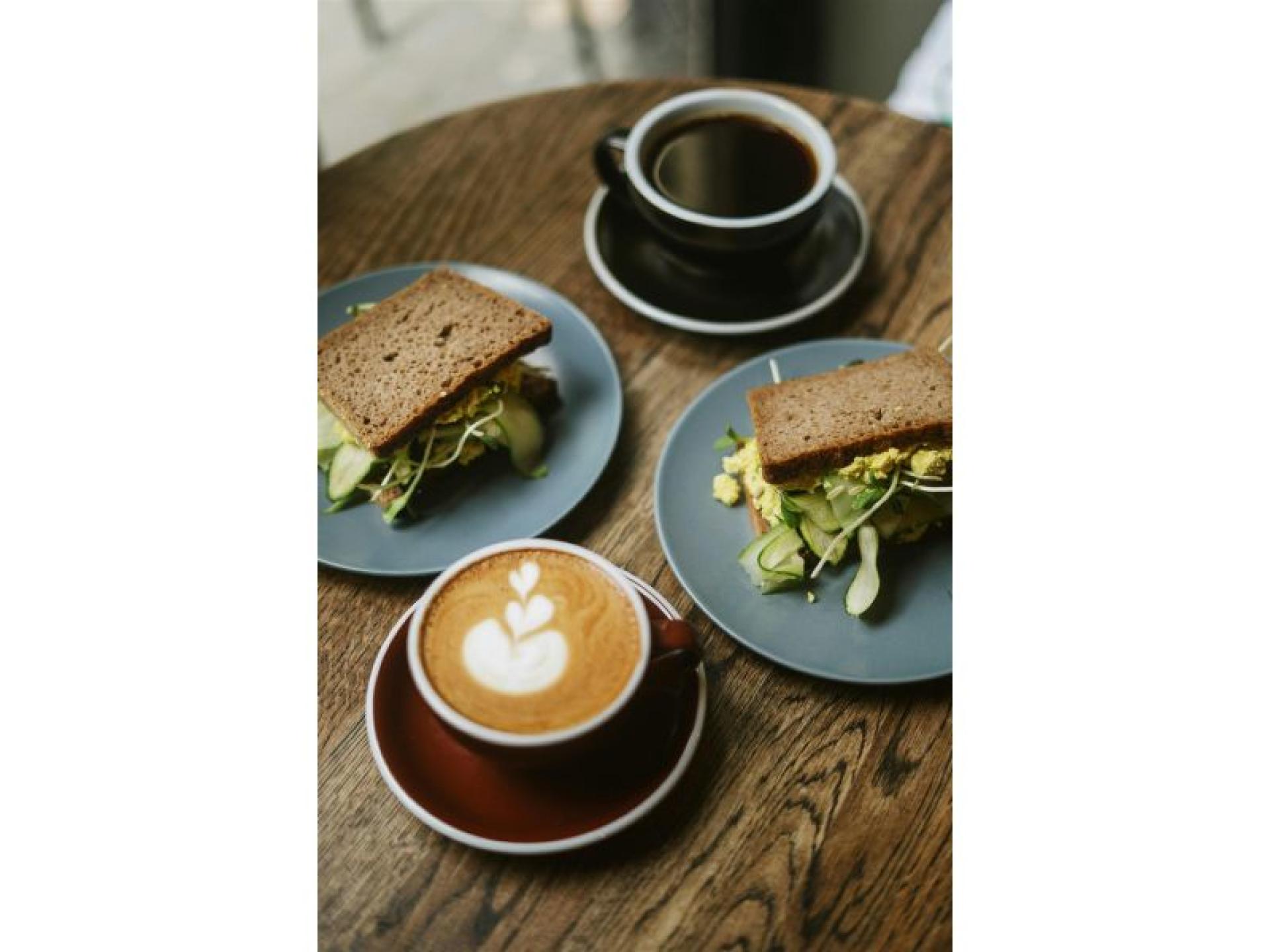 Gorgeous Cafe And Coffee 678903 1