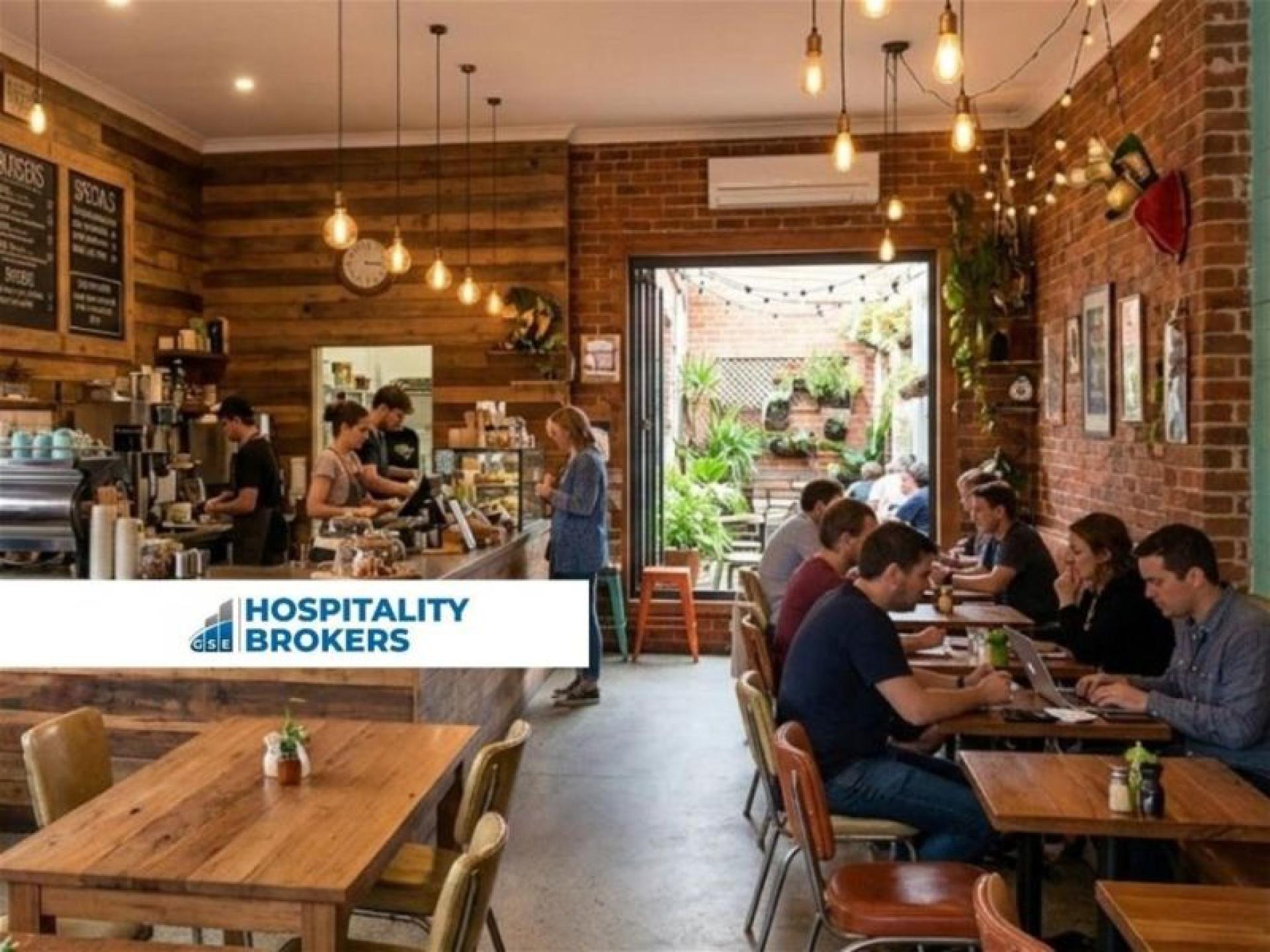 Owner Operated Cafe Owners 678492 1