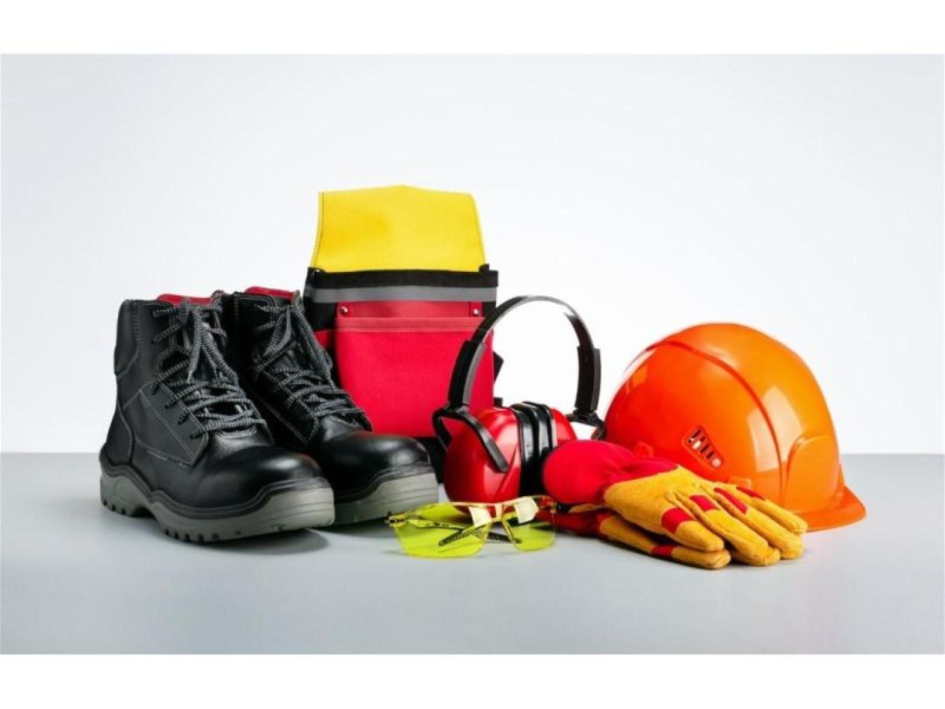 Workwear / Camping Store 678741 1