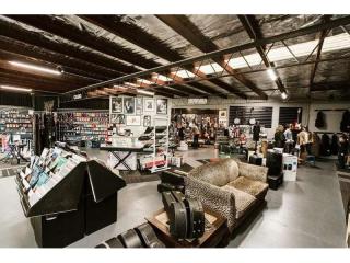 Retail music store and music school