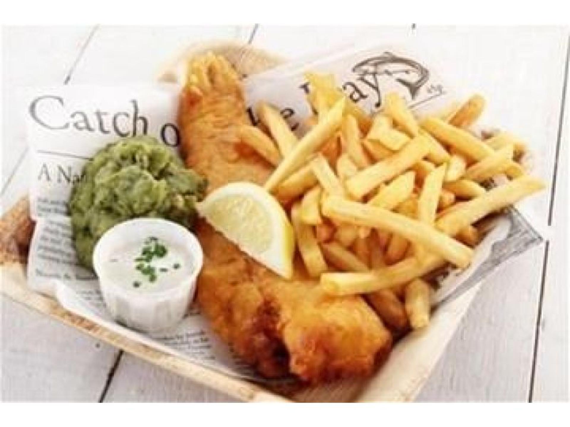 Popular Fish N Chips 680160 1