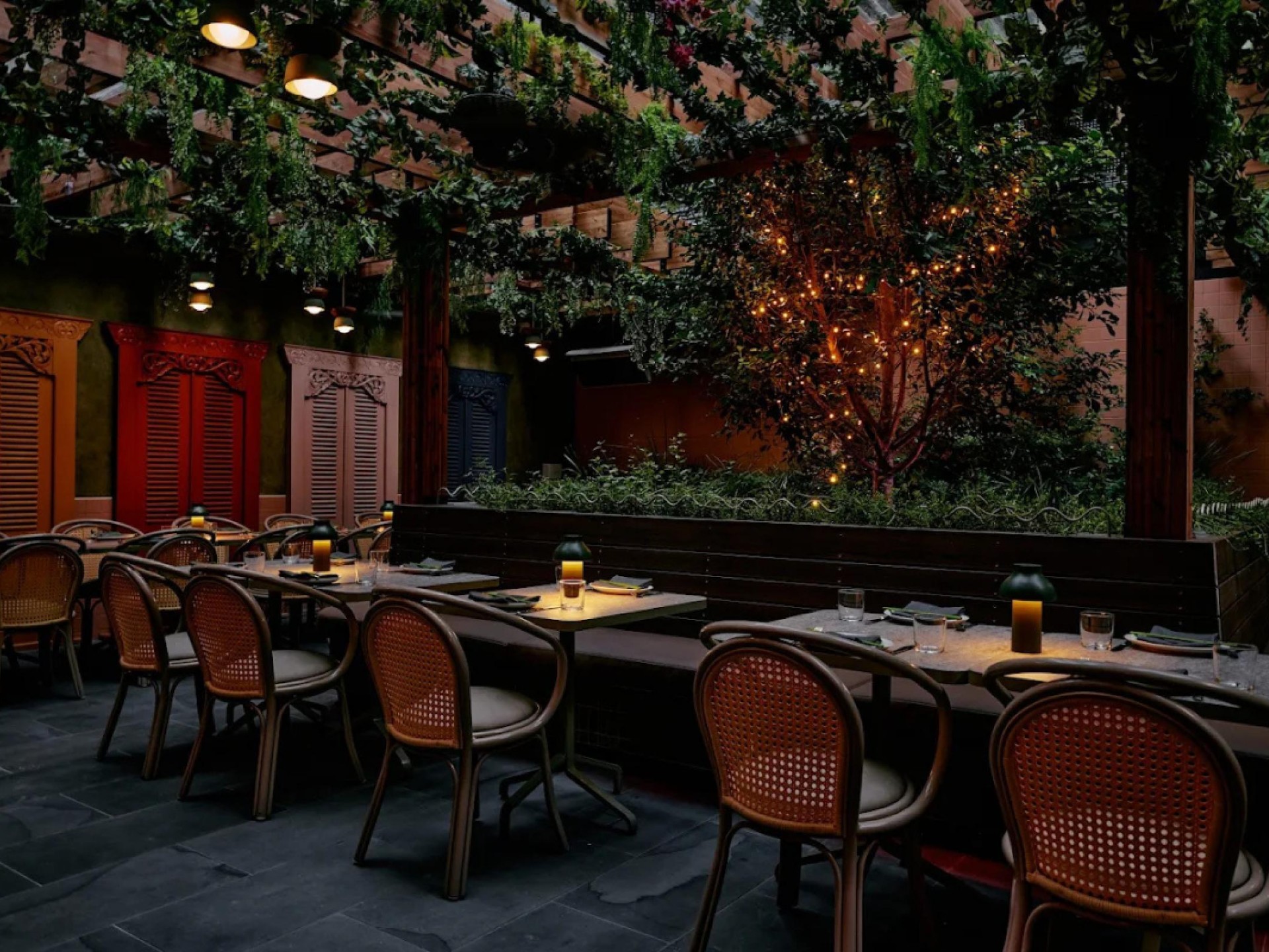 Managed Inner North Restaurant 678728 3