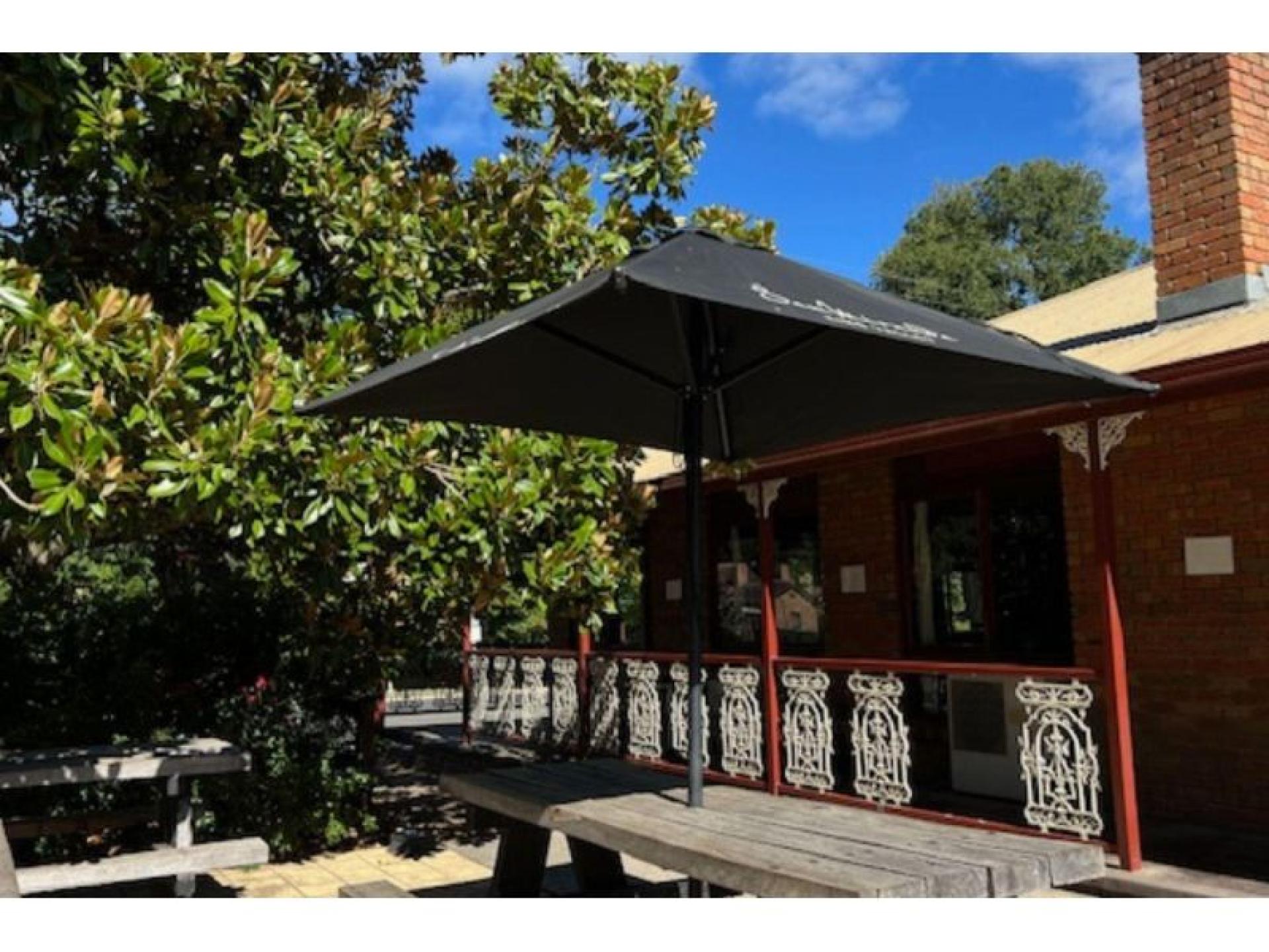 Under Offer - Court 679058 3