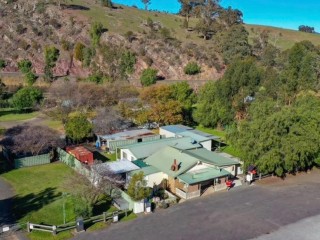 Licola Village Store and Caravan Park