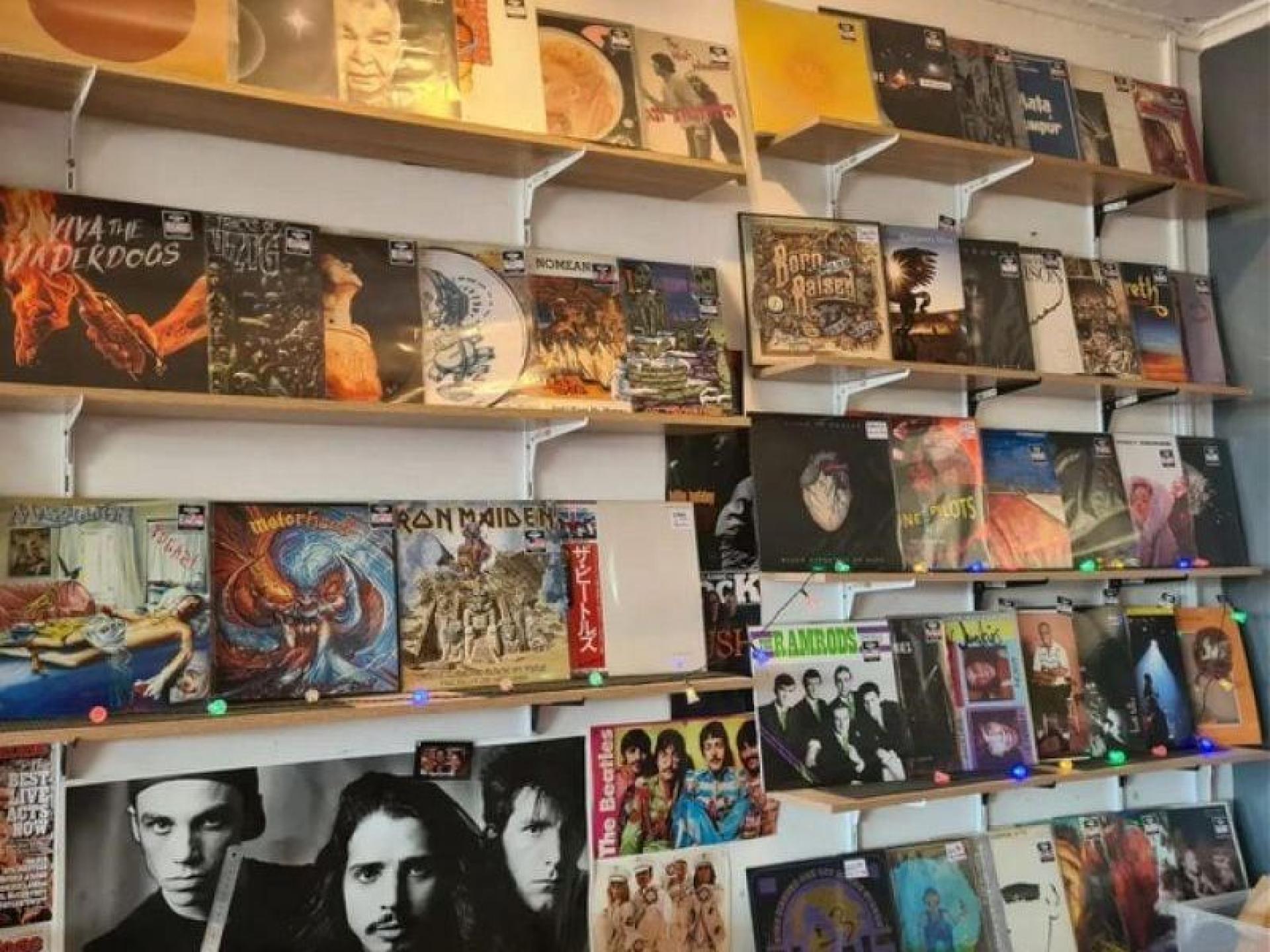 Stash Records - Turn 676960 3