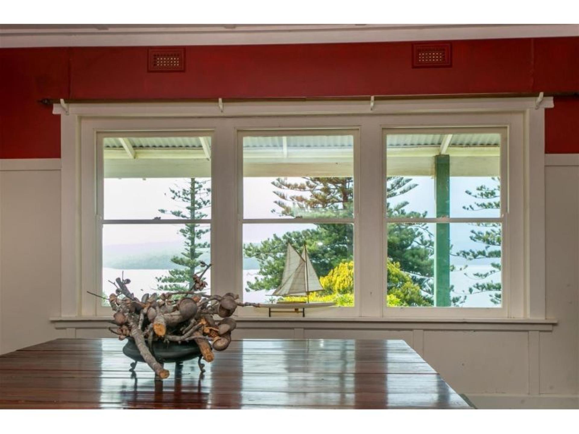 Rare Freehold Coastal Lodge 670065 3