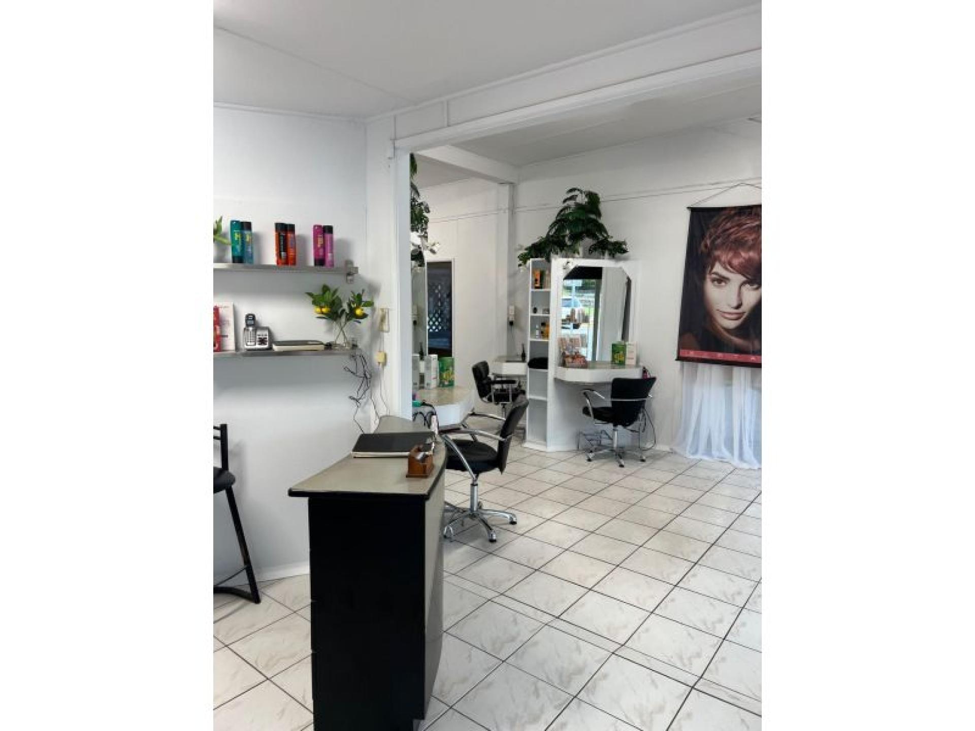 Fully Booked Hair Salon 680268 3