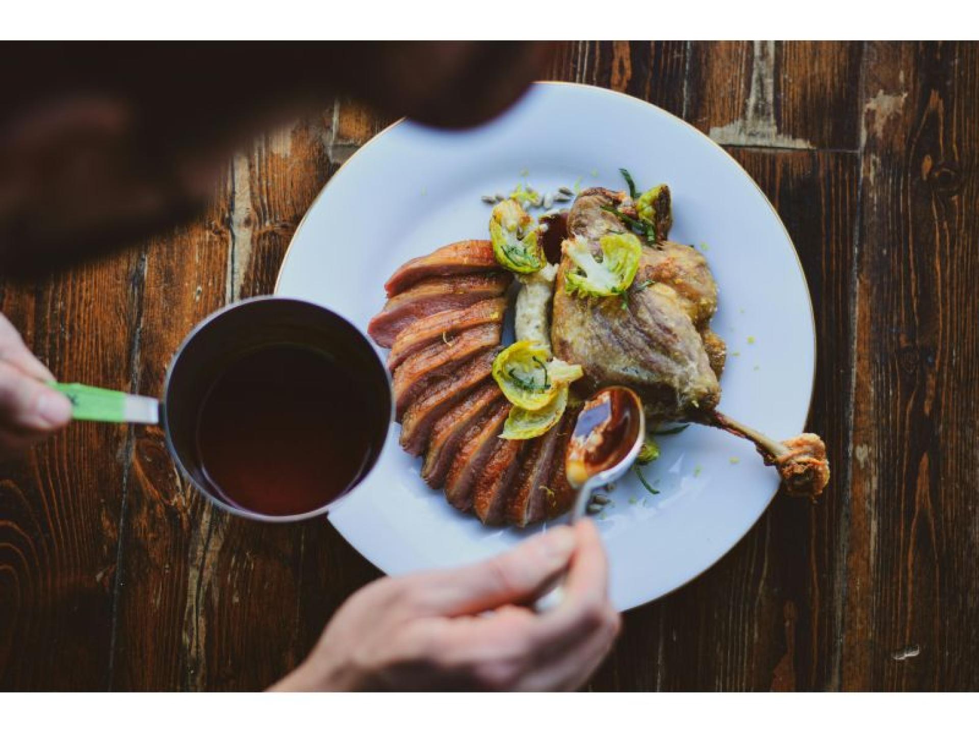 Authentic Modern Restaurant Southern 681235 1