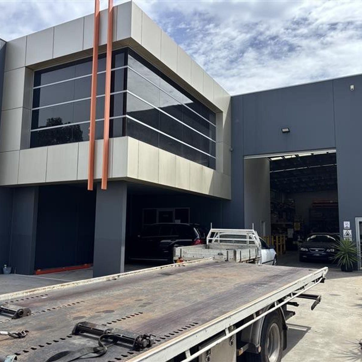 High-margin Warehouse Shelving & 683811 1