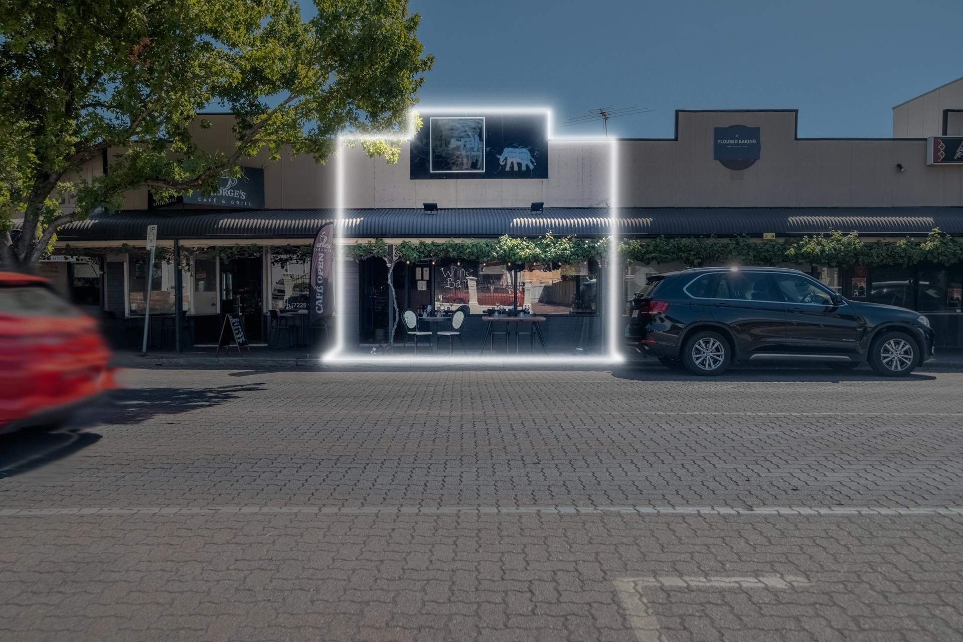 Wine Bar & Commercial 677893 3