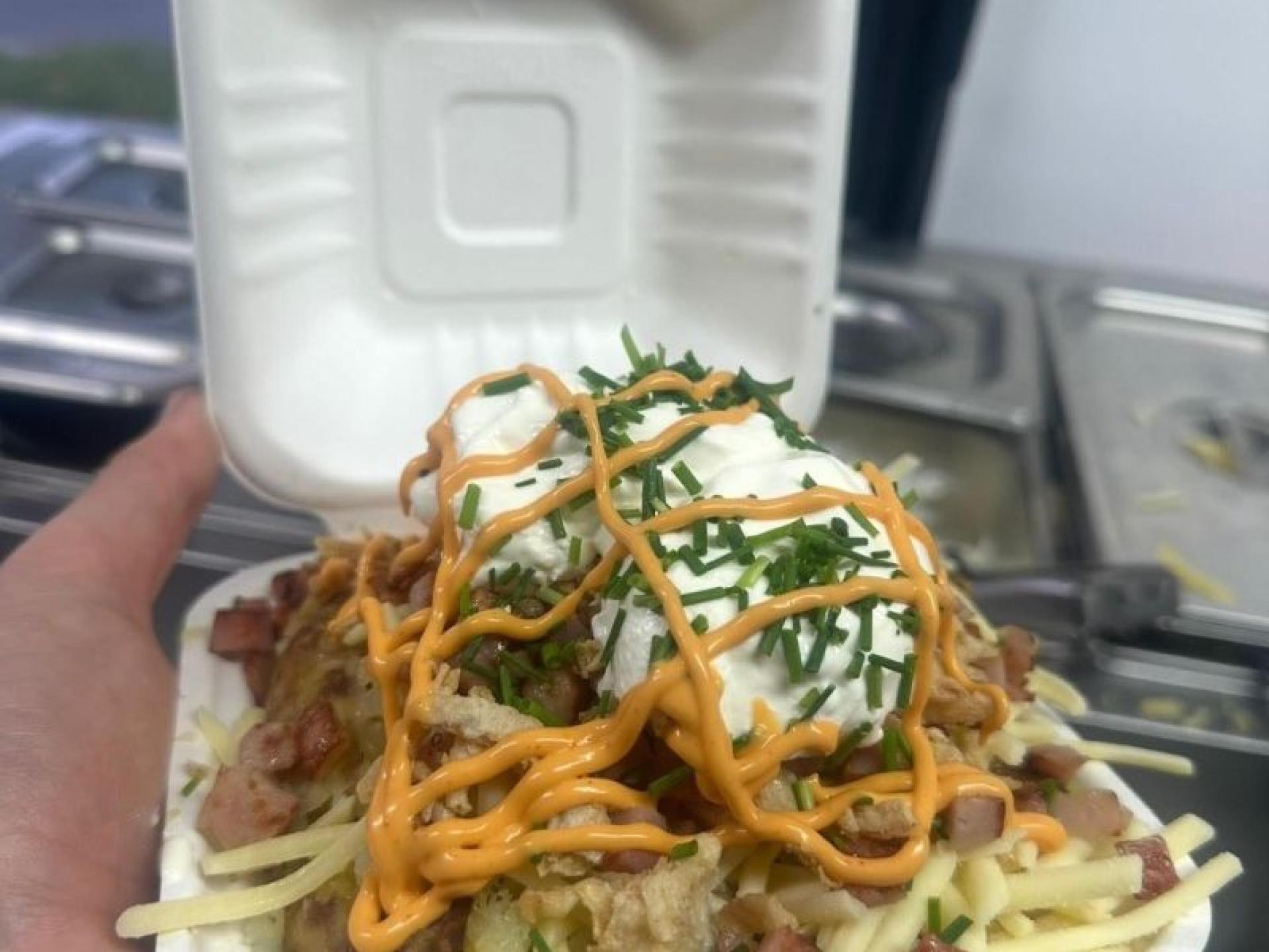 Viral Food Truck With 678949 1