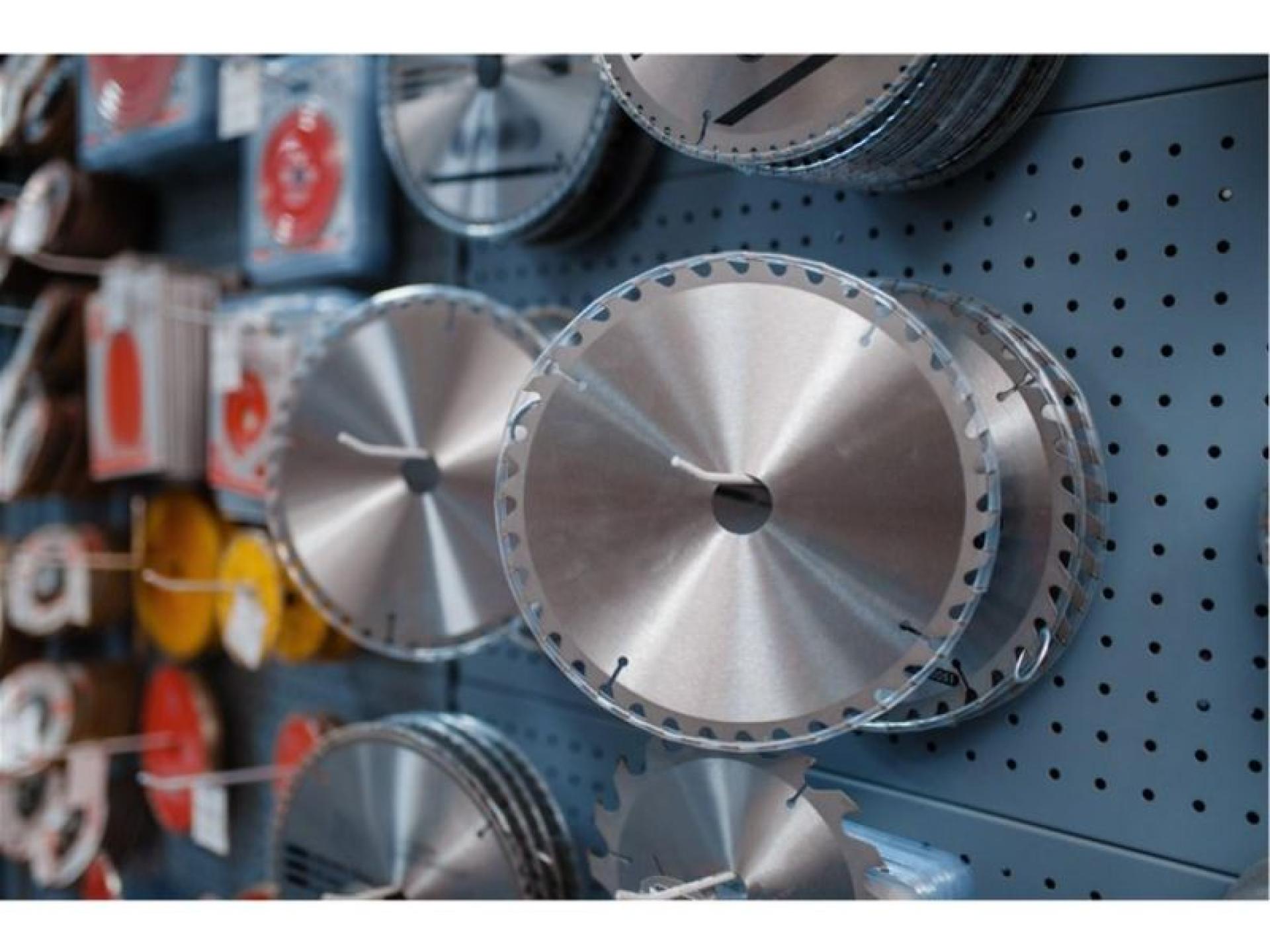 Walker's Mitre 10 - 669759 2