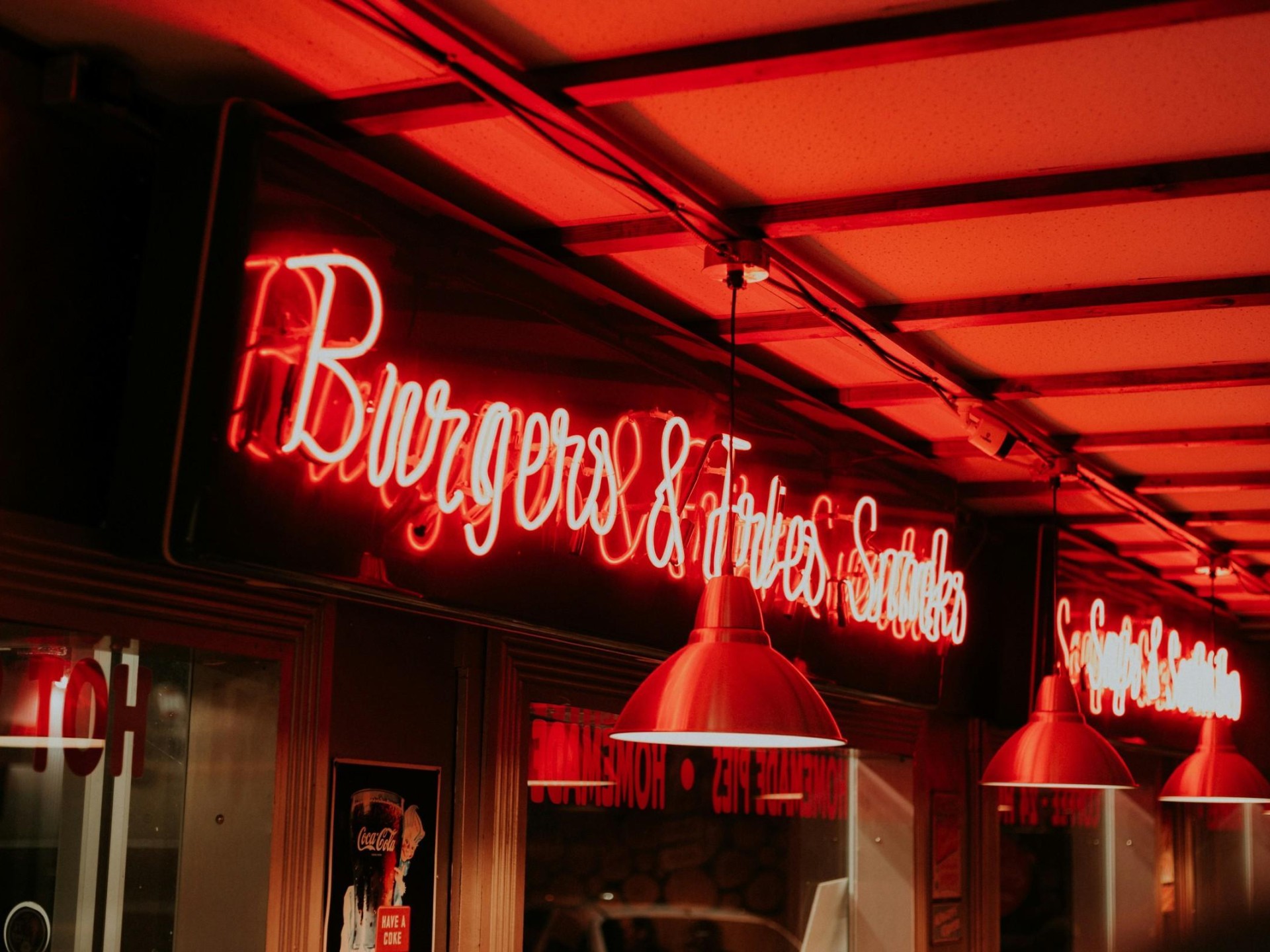 Restaurant & Bar 686354 2