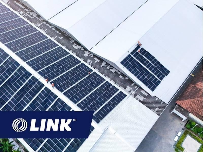 Solar & Battery Installer 679037 1