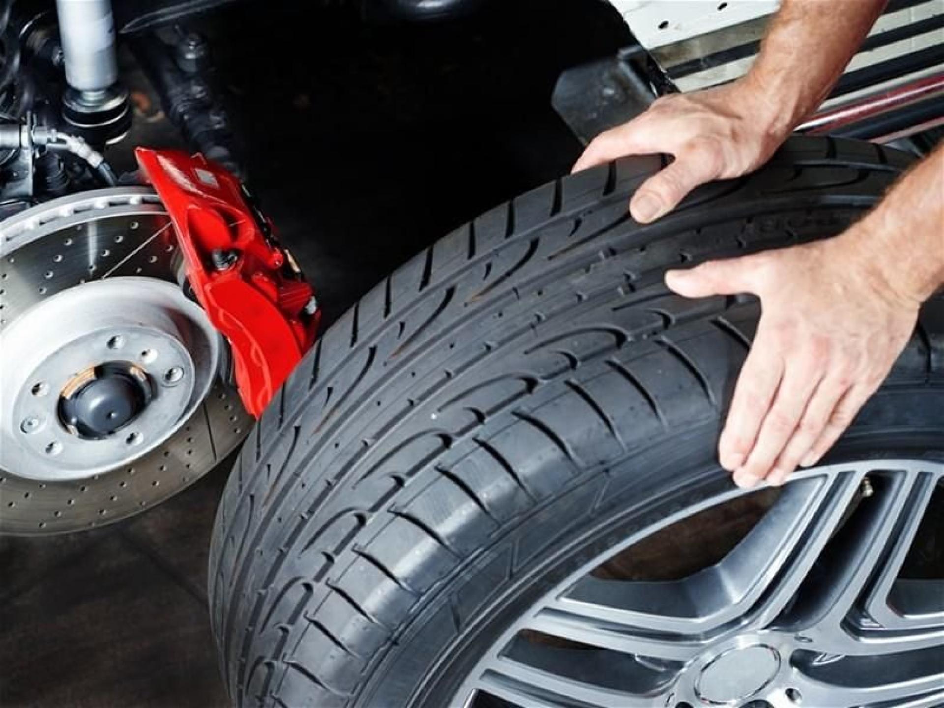 4x4 Specialist Centre For 686392 2