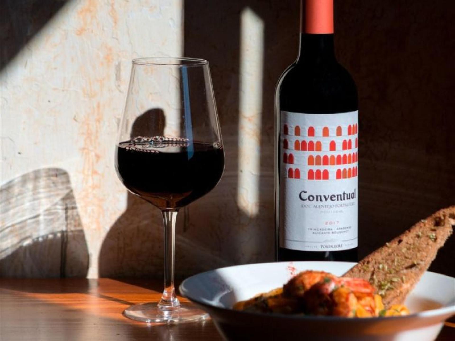 Portugalia - Amazing Restaurant/bar 665455 1