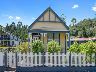 Fully Furnished 2Bdr Home Ideal BnB offers over $295,000