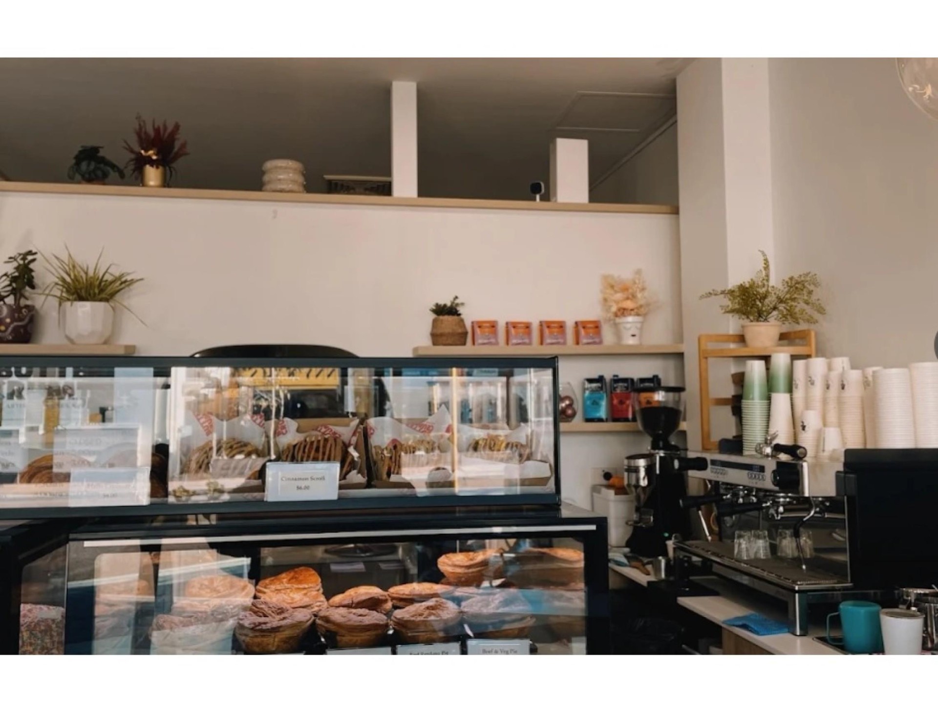 Established Cafe & Bakery 686434 1