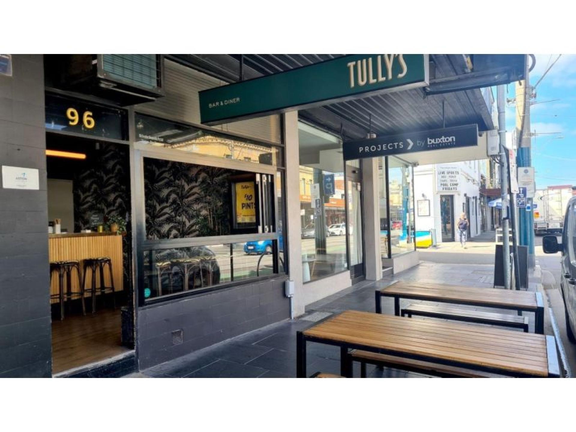Jungle Boy & Tully's 679083 1