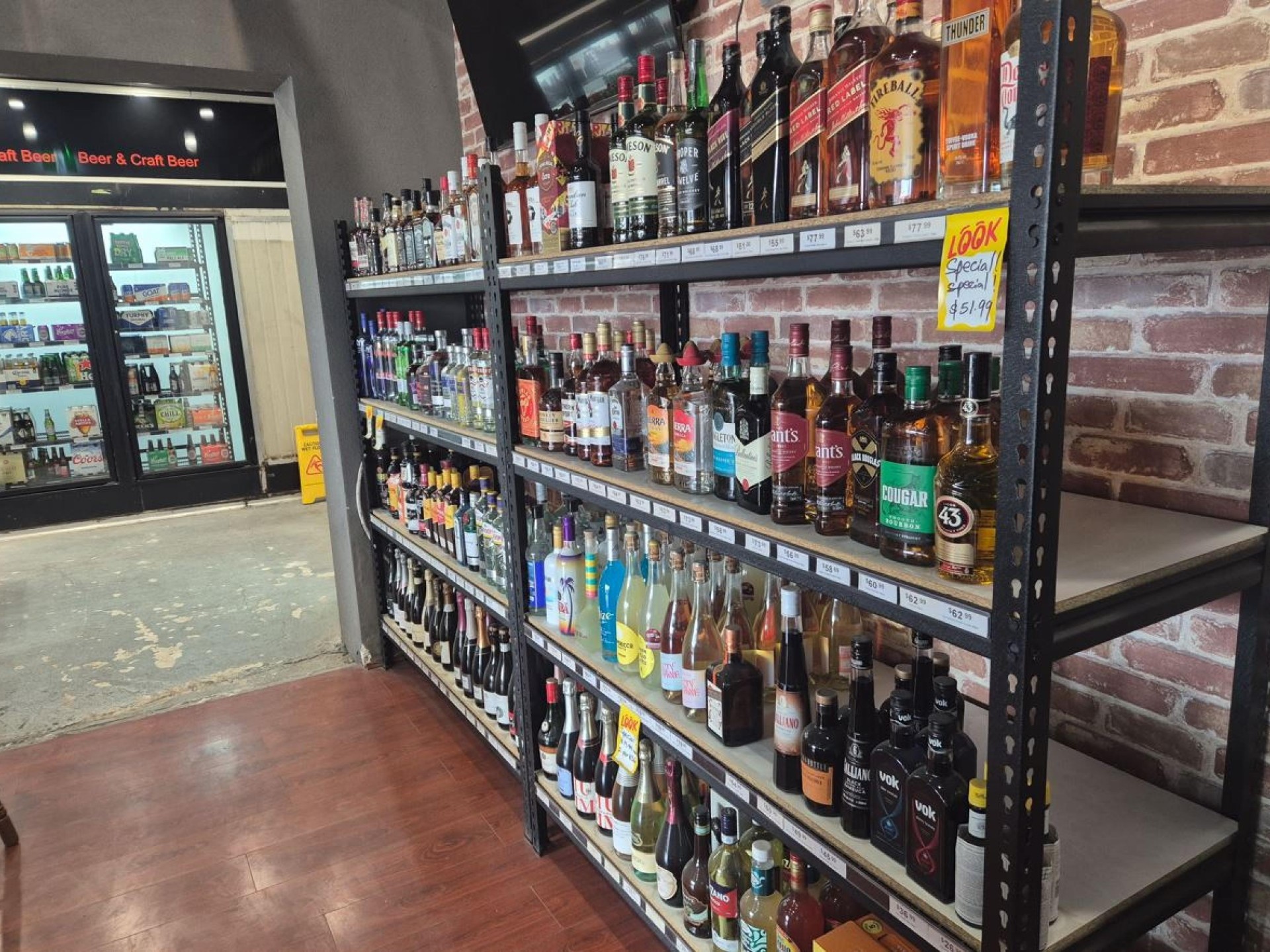 Western Suburbs Bottleshop & 686067 3
