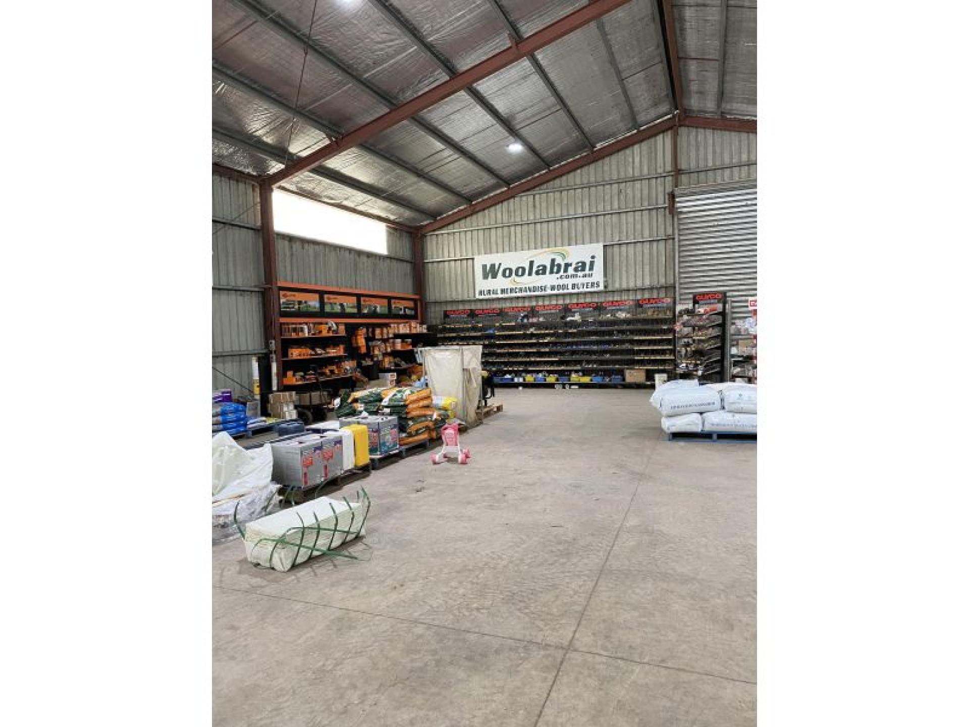 Rural Business & Lifestyle 684955 3
