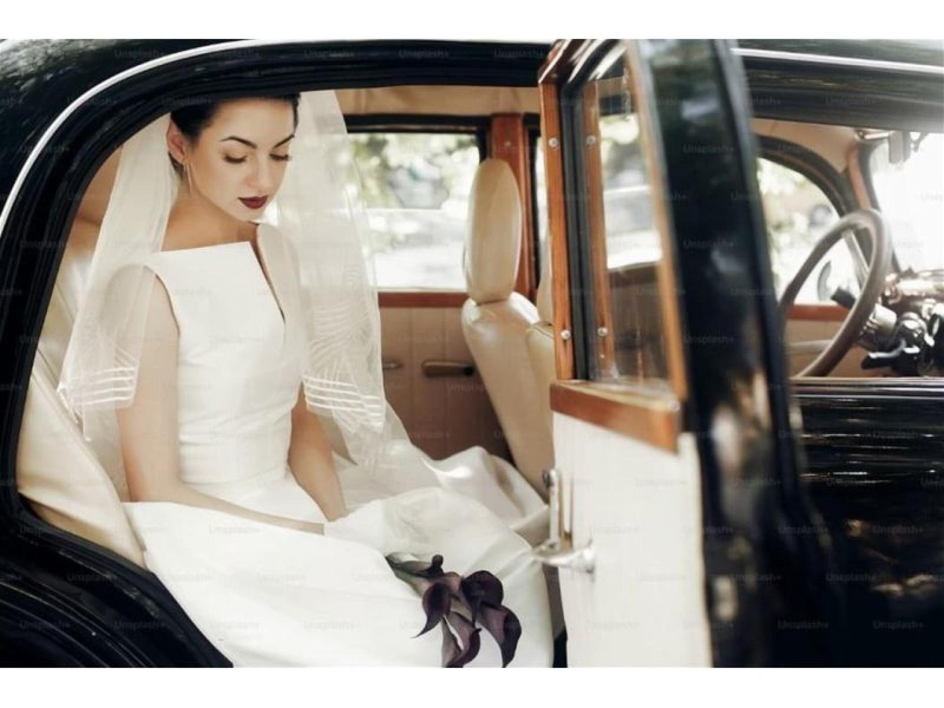 Vintage Car &amp; Limo 680705 3