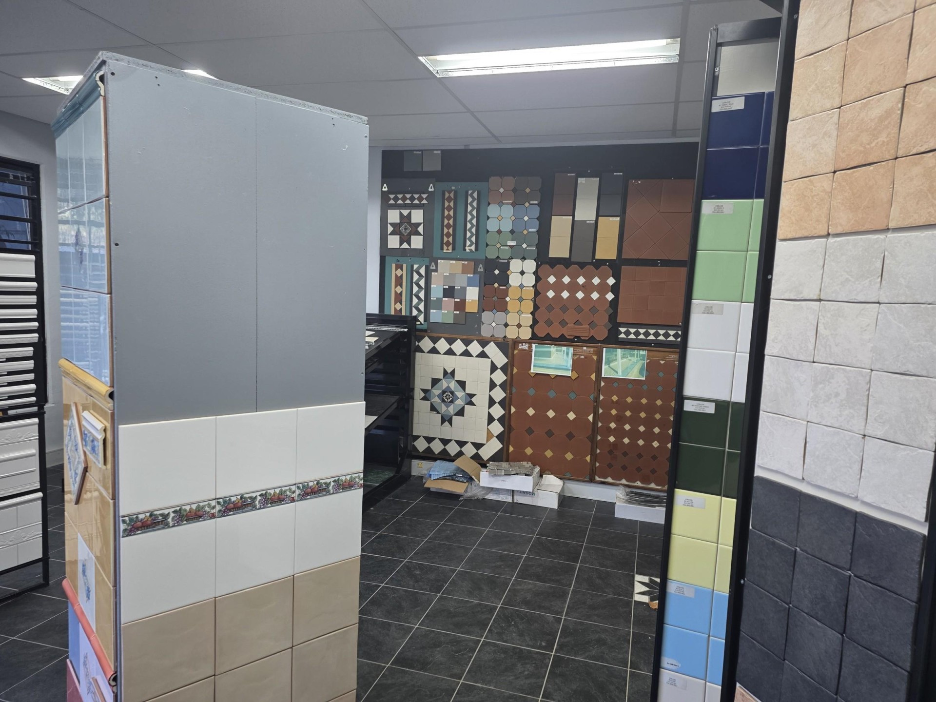 Federation Tiles Import & 684812 1